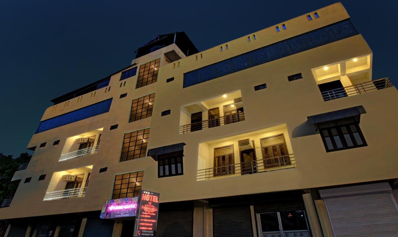 Treebo Trend Wedding Bells Kanpur Hotel Exterior foto